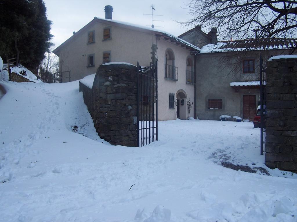 Casa Vacanze Podere Ugolini Ronta Exteriör bild