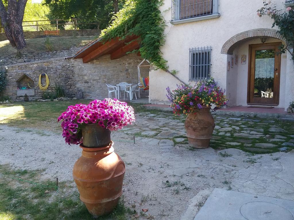 Casa Vacanze Podere Ugolini Ronta Exteriör bild