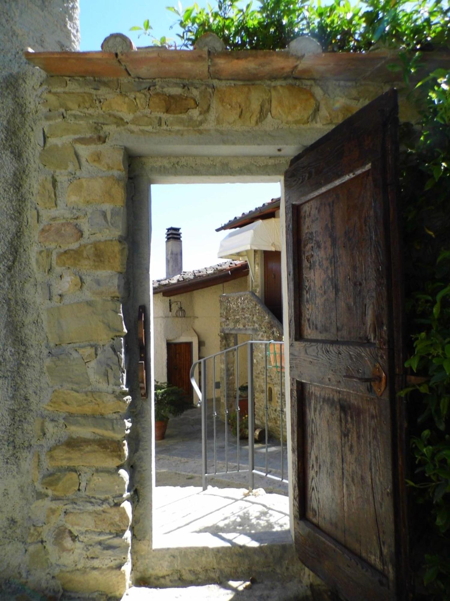 Casa Vacanze Podere Ugolini Ronta Exteriör bild